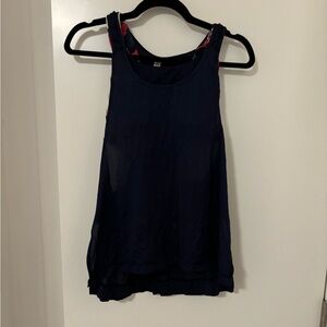 Lululemon workout top